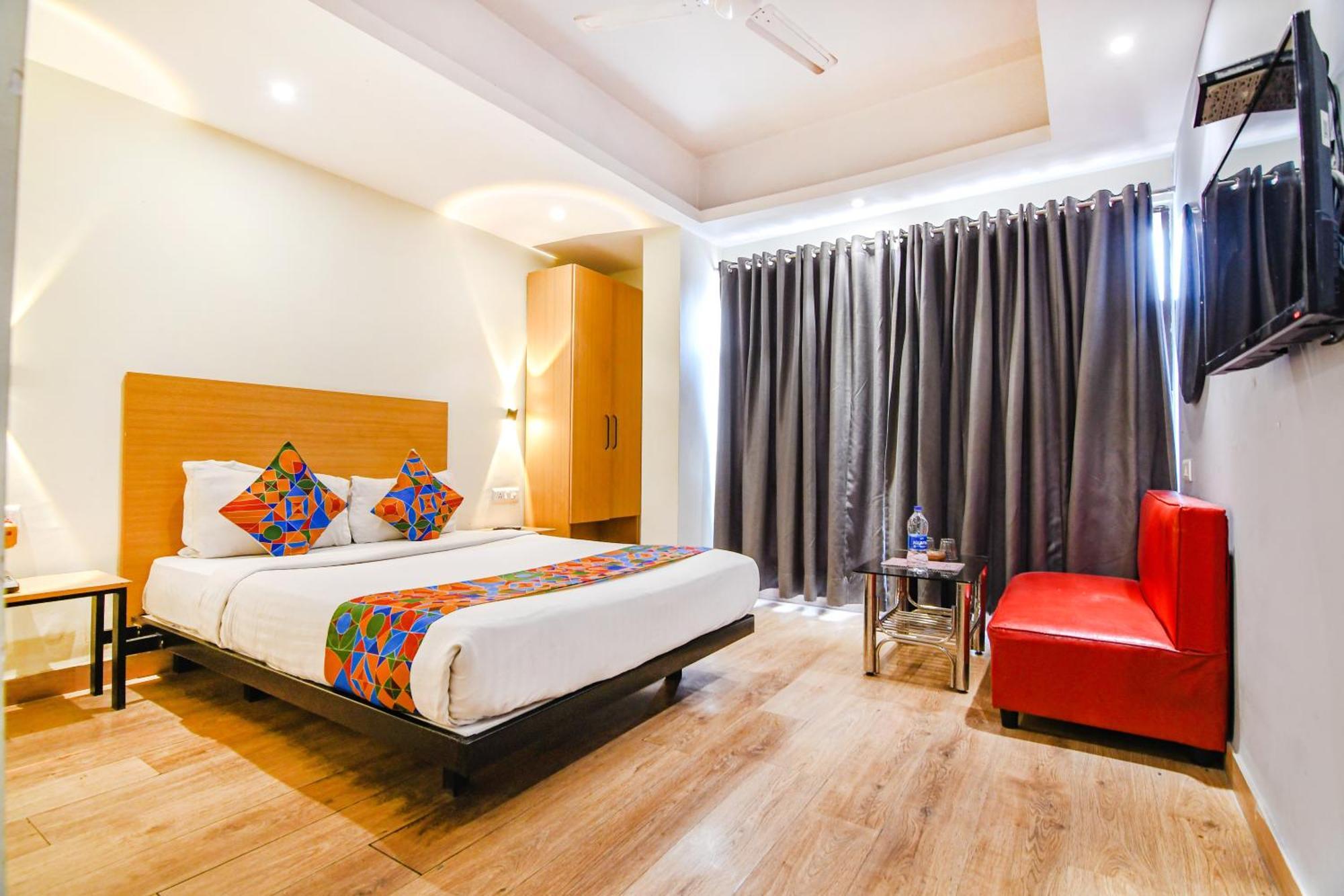 Отель Super Townhouse Suncitel Near Kolkata Airport Dam Dam Экстерьер фото